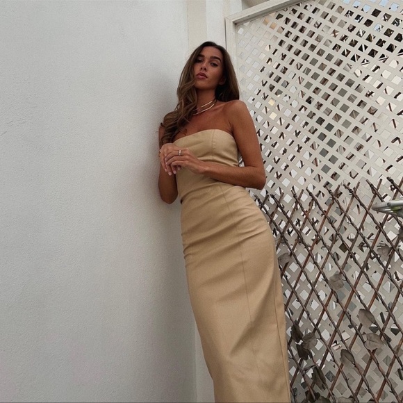 ZARA BLOGGERS FAV FAUX LEATHER DRESS - Picture 5 of 9